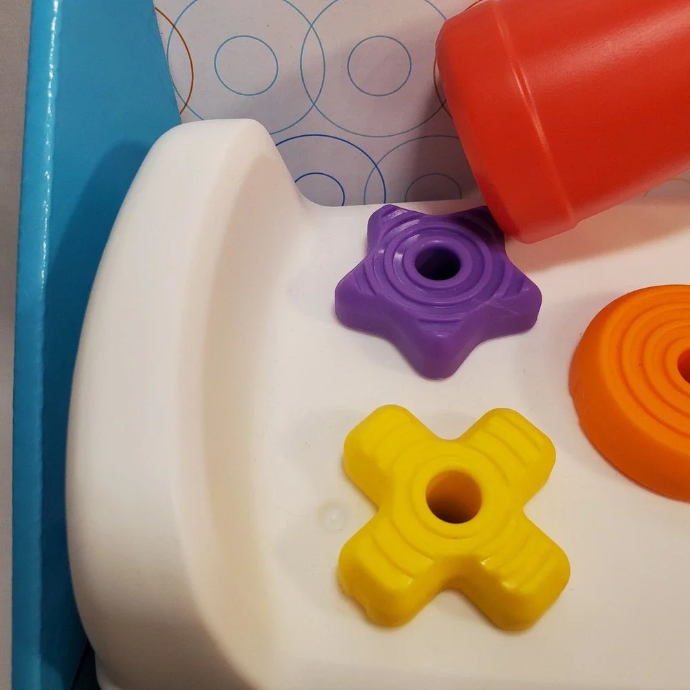 FISHER PRICE Tap and Turn Bench New in Original Packaging. 12M+ Learning Toy